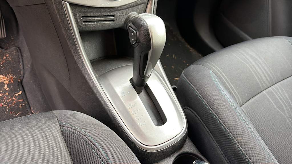 Thumbnail: 2016 Chevrolet Trax - 14