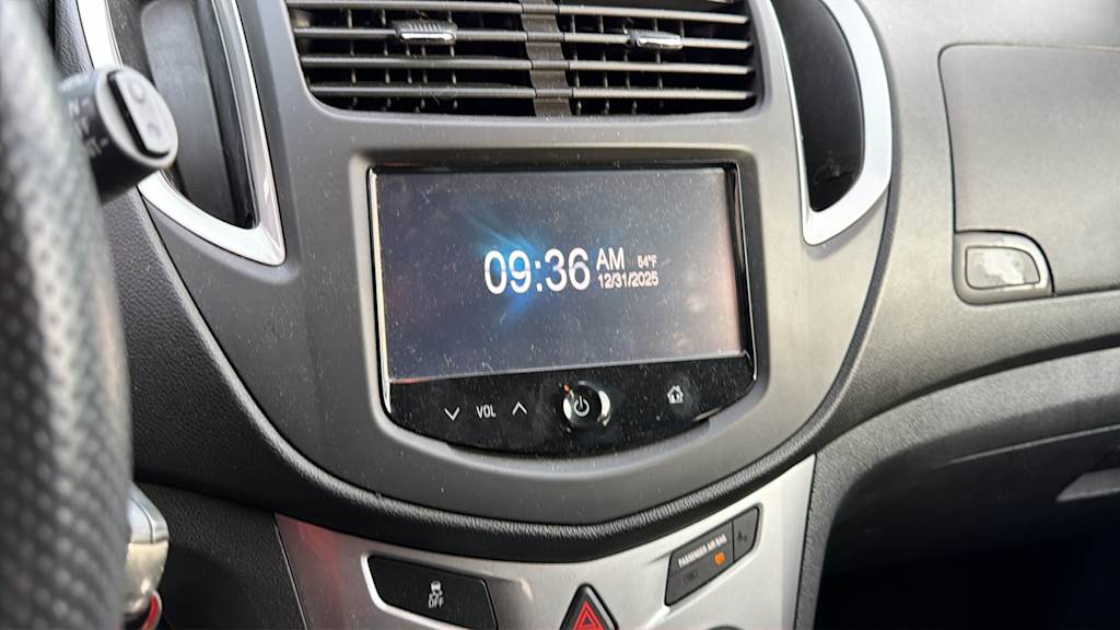 Thumbnail: 2016 Chevrolet Trax - 13