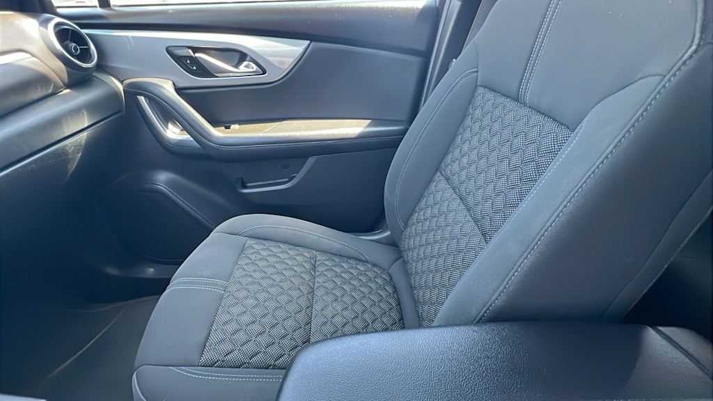 Thumbnail: 2019 Chevrolet Blazer - 11