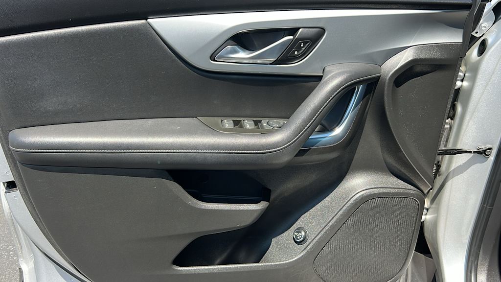 Thumbnail: 2019 Chevrolet Blazer - 29
