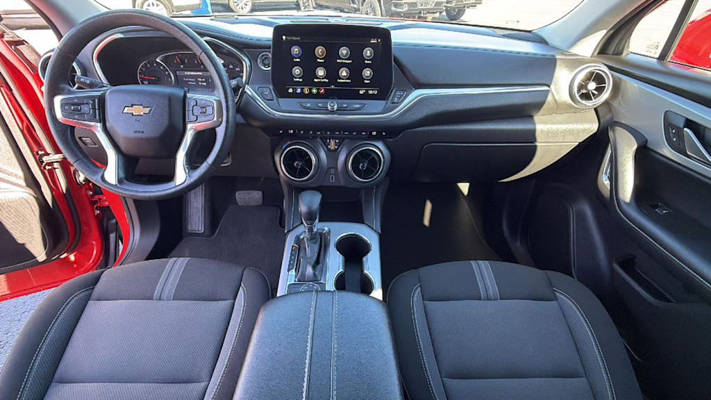 Thumbnail: 2025 Chevrolet Blazer - 14