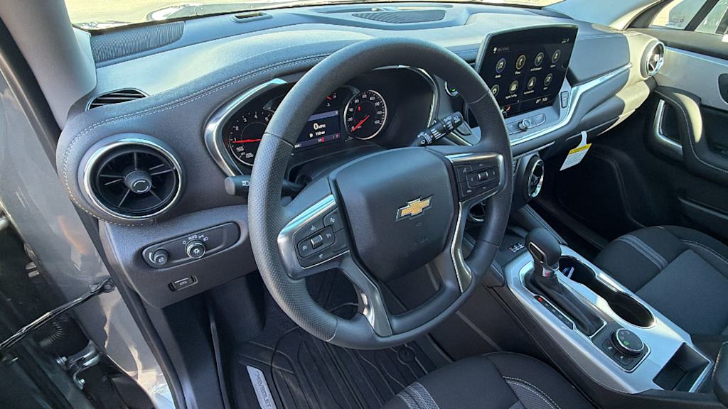 Thumbnail: 2026 Chevrolet Blazer - 2