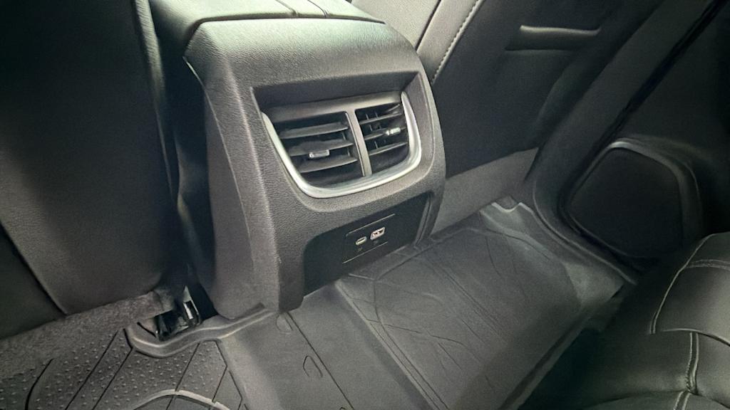 Thumbnail: 2019 Chevrolet Blazer - 29