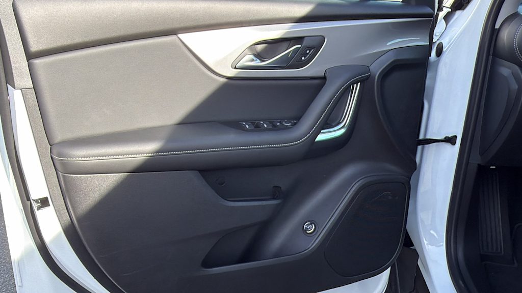 Thumbnail: 2026 Chevrolet Blazer - 29