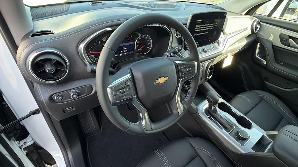 Thumbnail: 2026 Chevrolet Blazer - 2