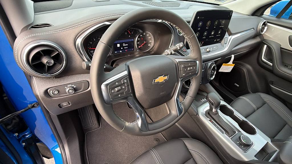 Thumbnail: 2025 Chevrolet Blazer - 2
