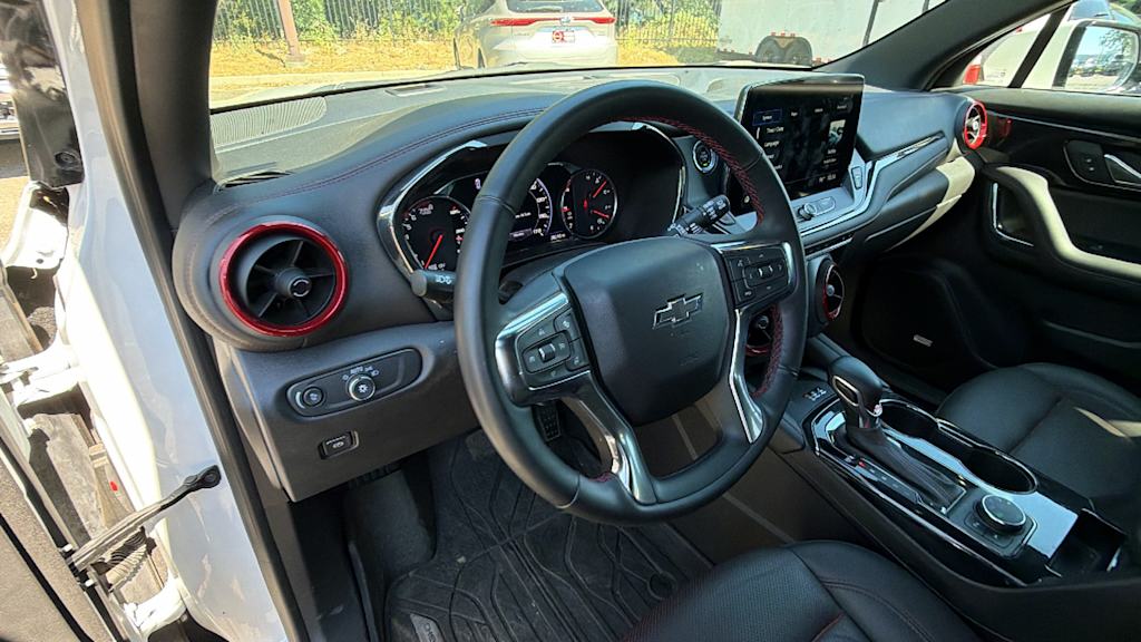 Thumbnail: 2024 Chevrolet Blazer - 2