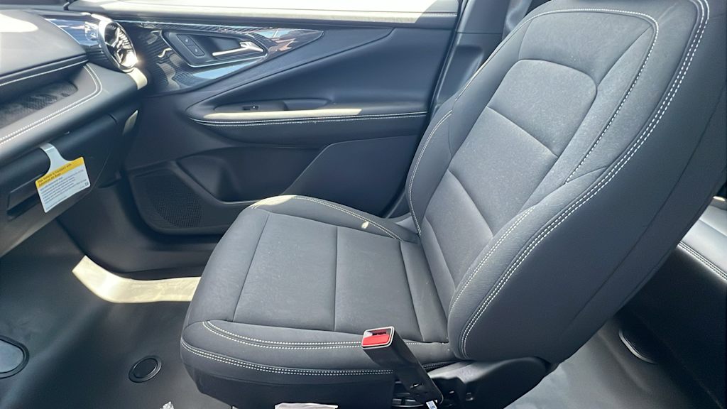 Thumbnail: 2024 Chevrolet Blazer EV - 11