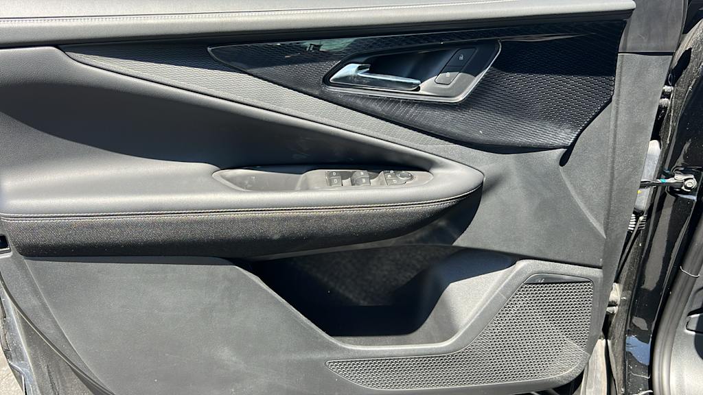 Thumbnail: 2024 Chevrolet Blazer EV - 29