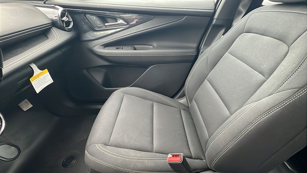 Thumbnail: 2024 Chevrolet Blazer EV - 10