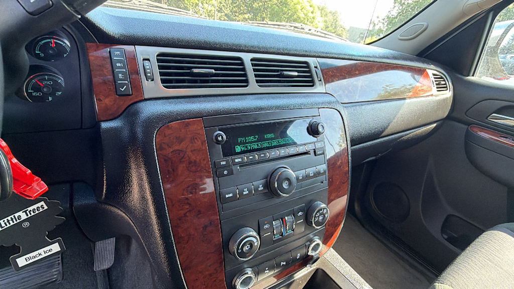 Thumbnail: 2012 Chevrolet Avalanche 1500 - 8