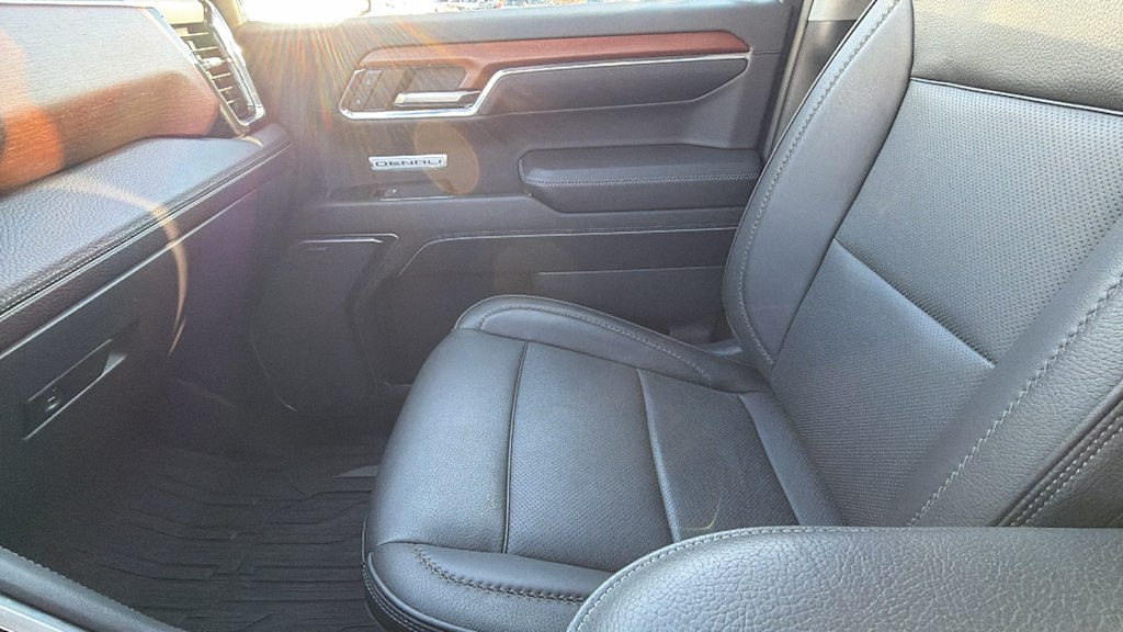 Thumbnail: 2023 GMC Sierra 1500 - 11