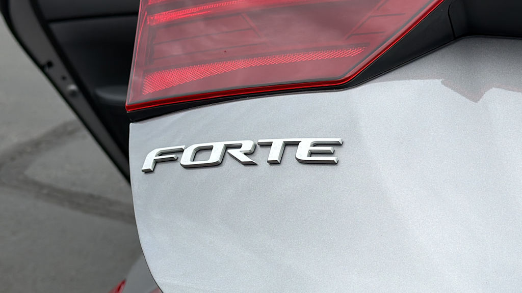 Thumbnail: 2023 Kia Forte - 7