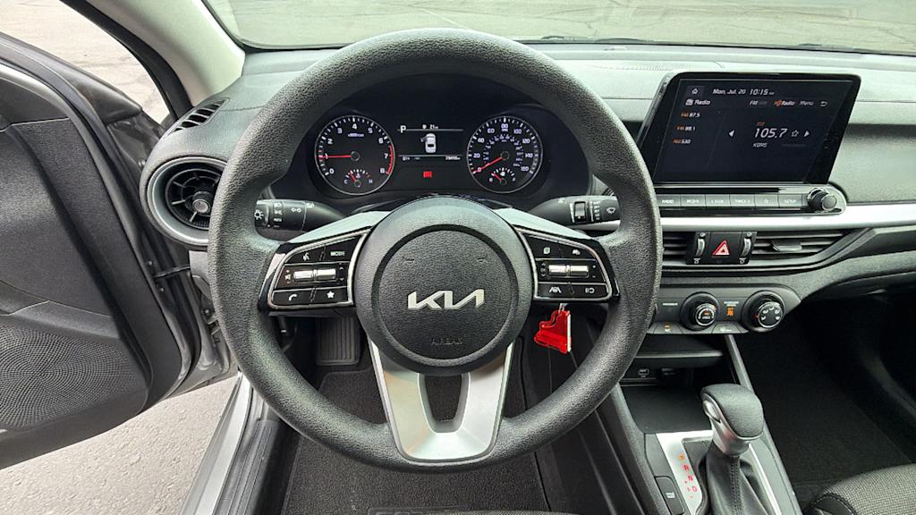 Thumbnail: 2023 Kia Forte - 9
