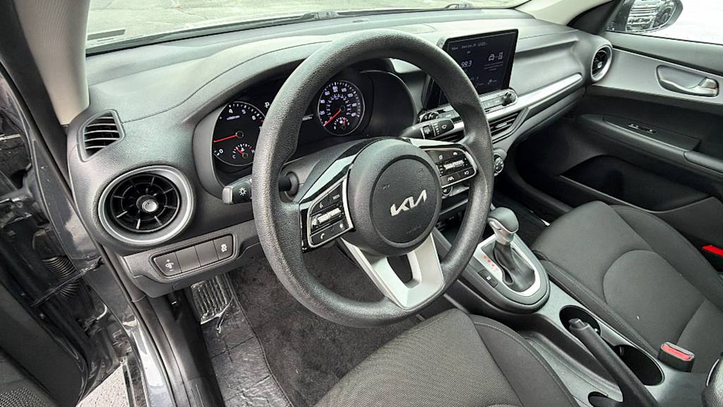 Thumbnail: 2023 Kia Forte - 2