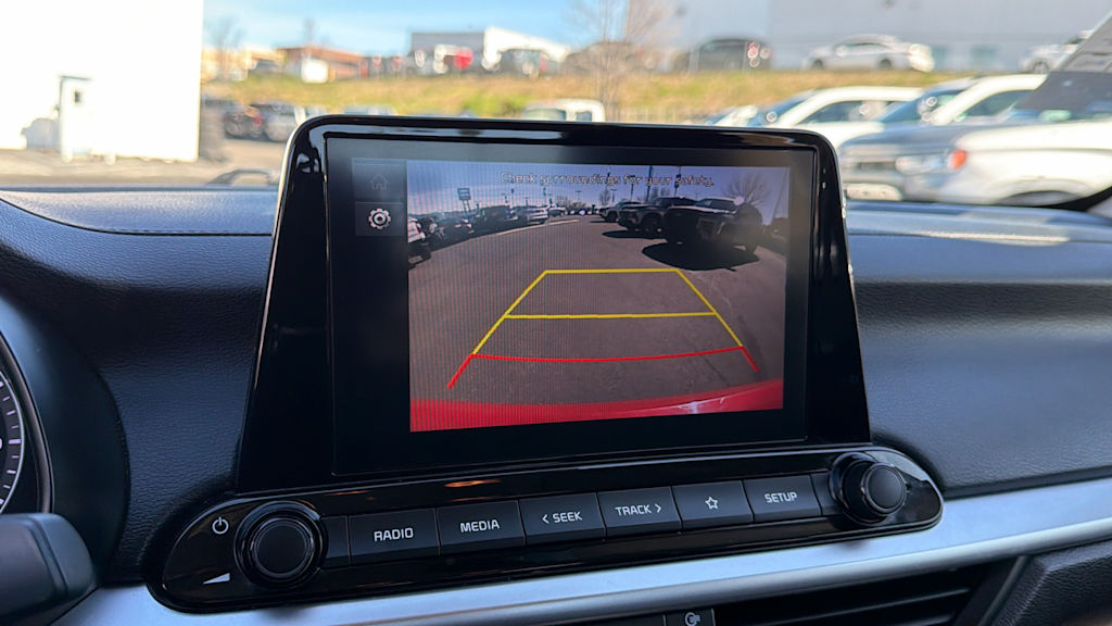 Thumbnail: 2023 Kia Forte - 24