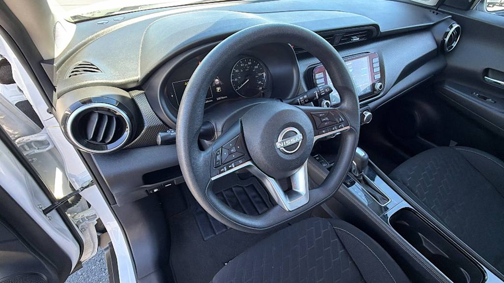 Thumbnail: 2023 Nissan Kicks - 2