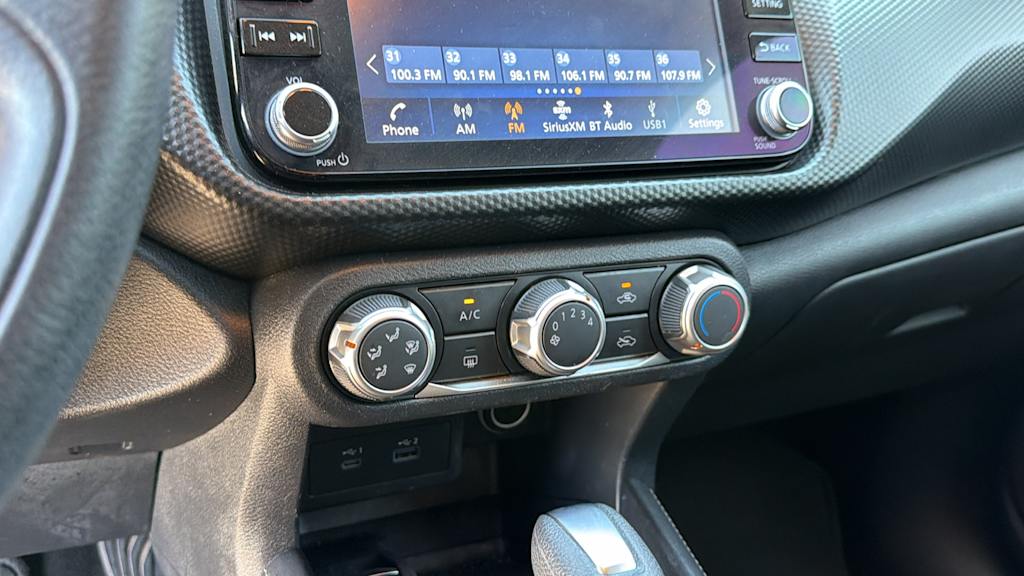 Thumbnail: 2023 Nissan Kicks - 12
