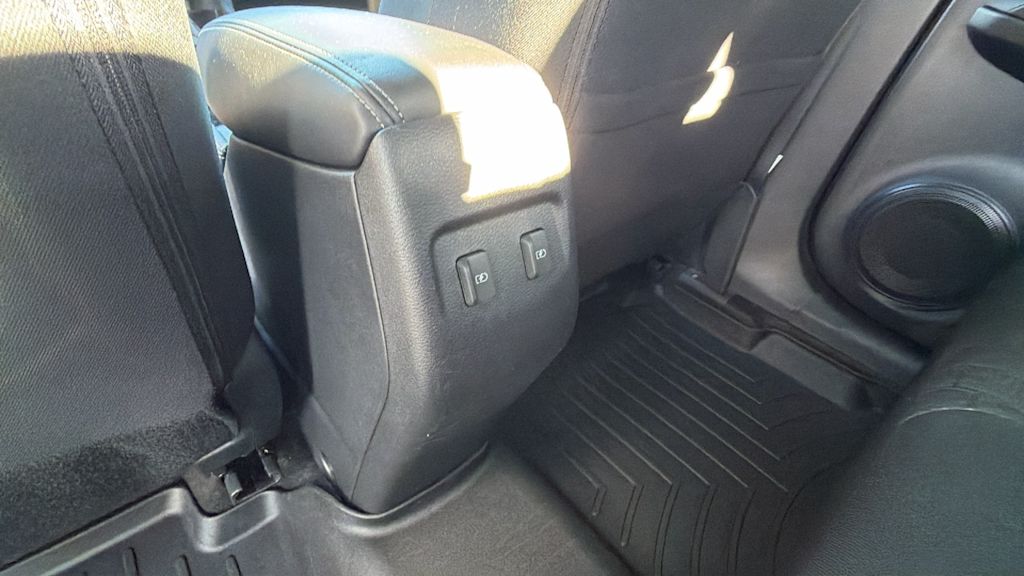 Thumbnail: 2024 Nissan Kicks - 30