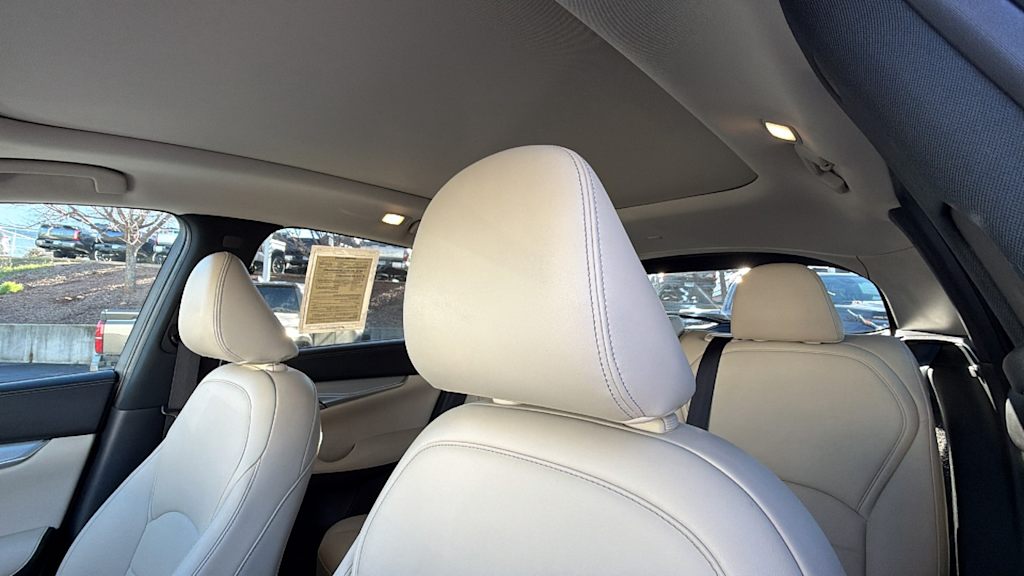 Thumbnail: 2019 INFINITI QX50 - 10