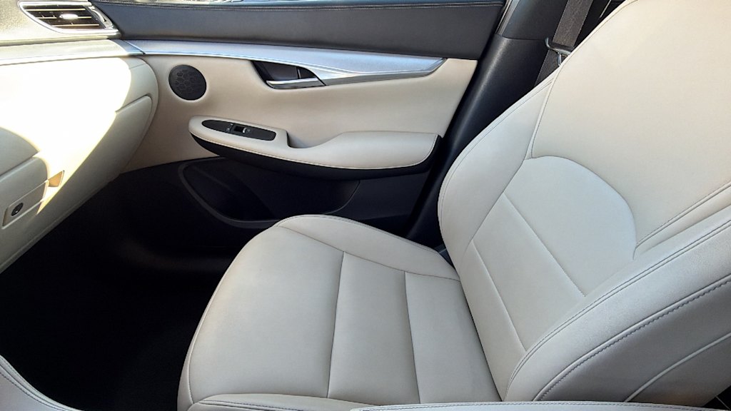 Thumbnail: 2019 INFINITI QX50 - 11