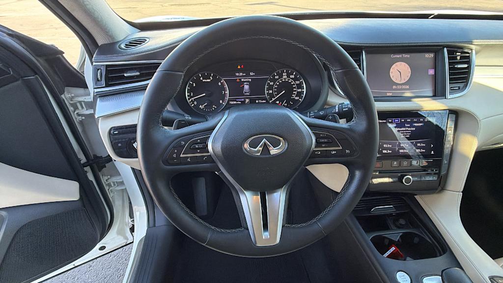 Thumbnail: 2019 INFINITI QX50 - 9