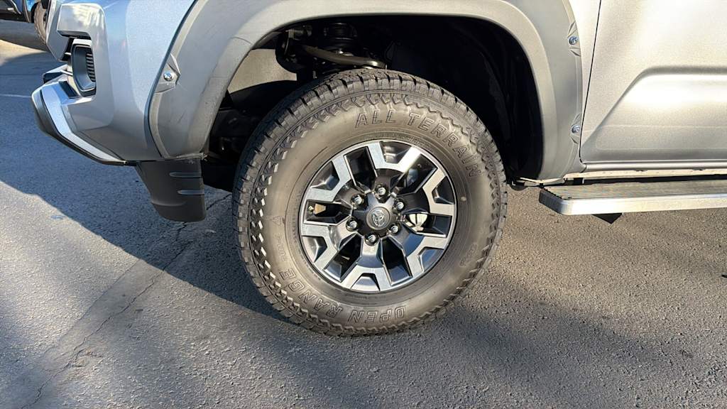 Thumbnail: 2021 Toyota Tacoma - 8