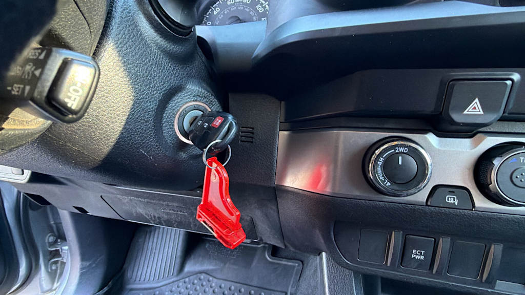 Thumbnail: 2021 Toyota Tacoma - 25