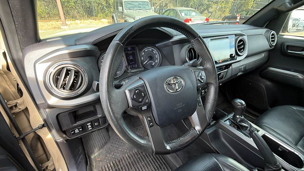 Thumbnail: 2018 Toyota Tacoma - 2