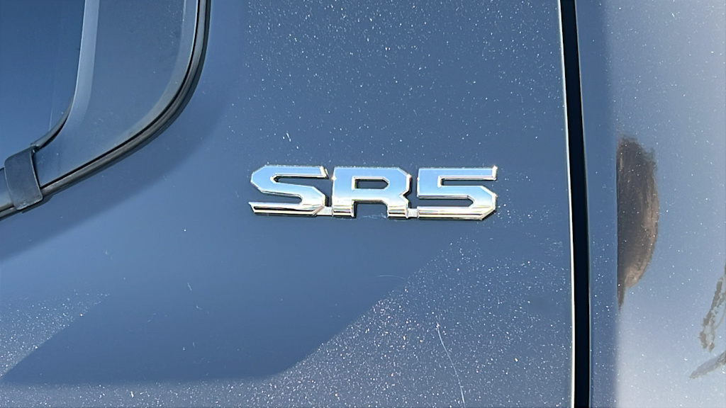 2024 Toyota Tacoma SR5 30