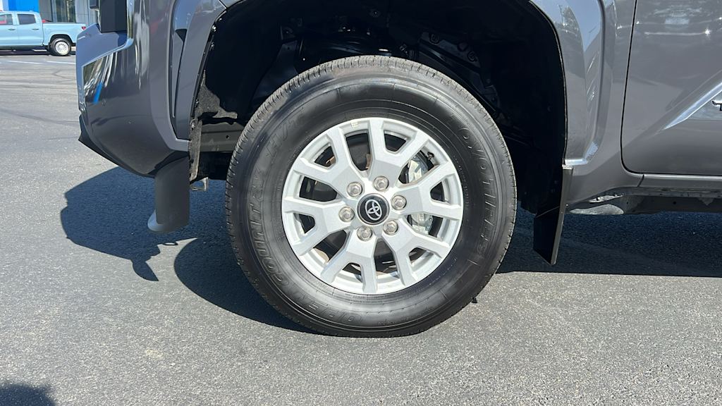 2024 Toyota Tacoma SR5 8