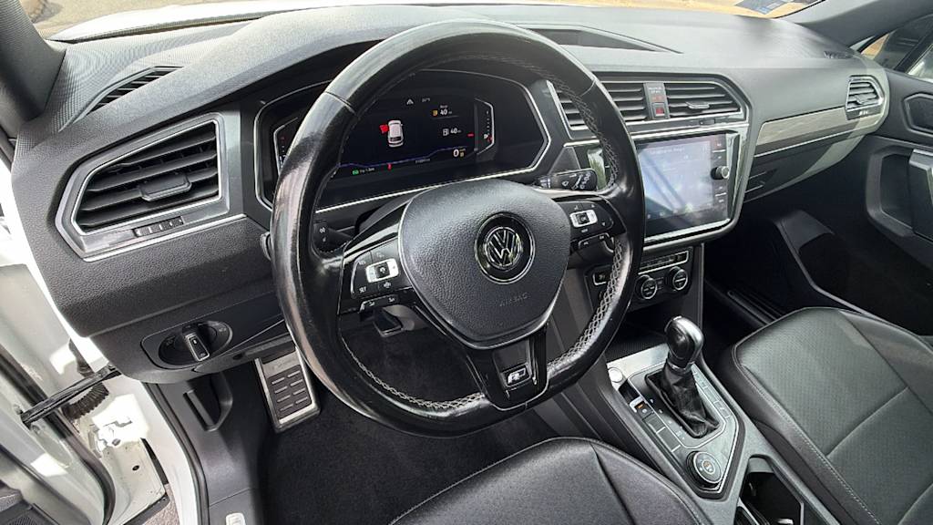 Thumbnail: 2019 Volkswagen Tiguan - 2