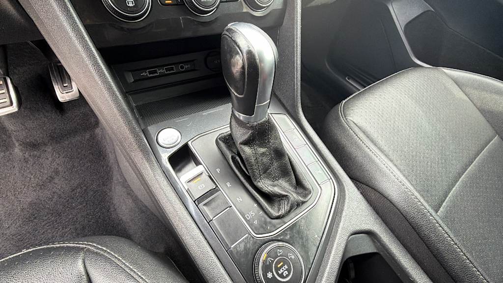 Thumbnail: 2019 Volkswagen Tiguan - 14