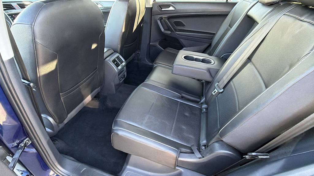 Thumbnail: 2021 Volkswagen Tiguan - 11