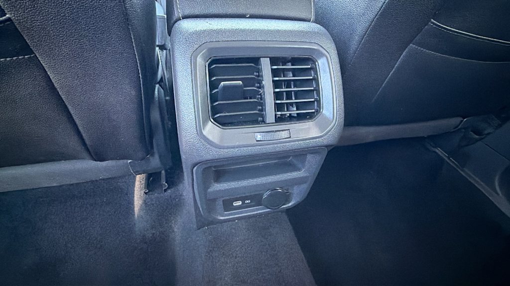 Thumbnail: 2021 Volkswagen Tiguan - 29