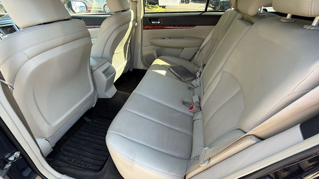 Thumbnail: 2012 Subaru Outback - 11