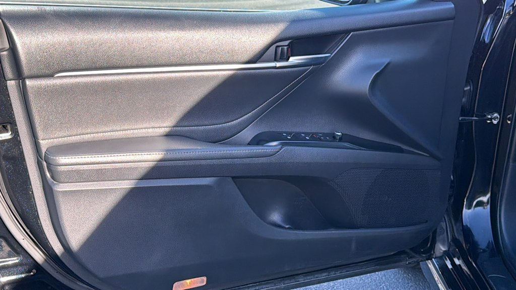 Thumbnail: 2018 Toyota Camry - 28