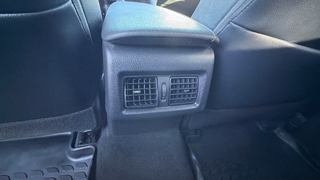 Thumbnail: 2018 Toyota Camry - 29