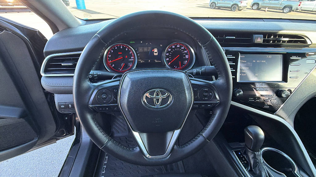 Thumbnail: 2018 Toyota Camry - 8