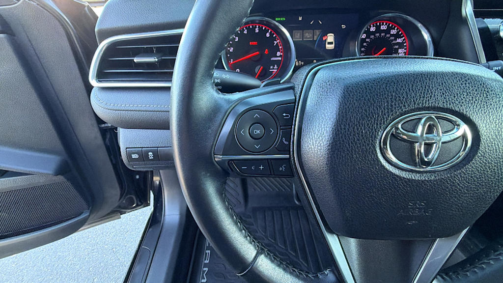 Thumbnail: 2018 Toyota Camry - 25