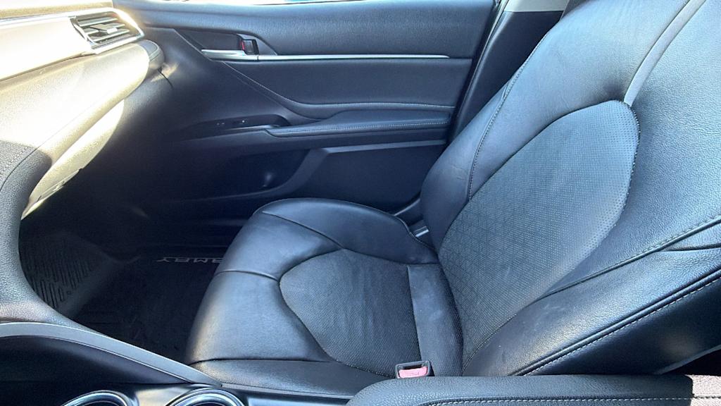 Thumbnail: 2018 Toyota Camry - 10