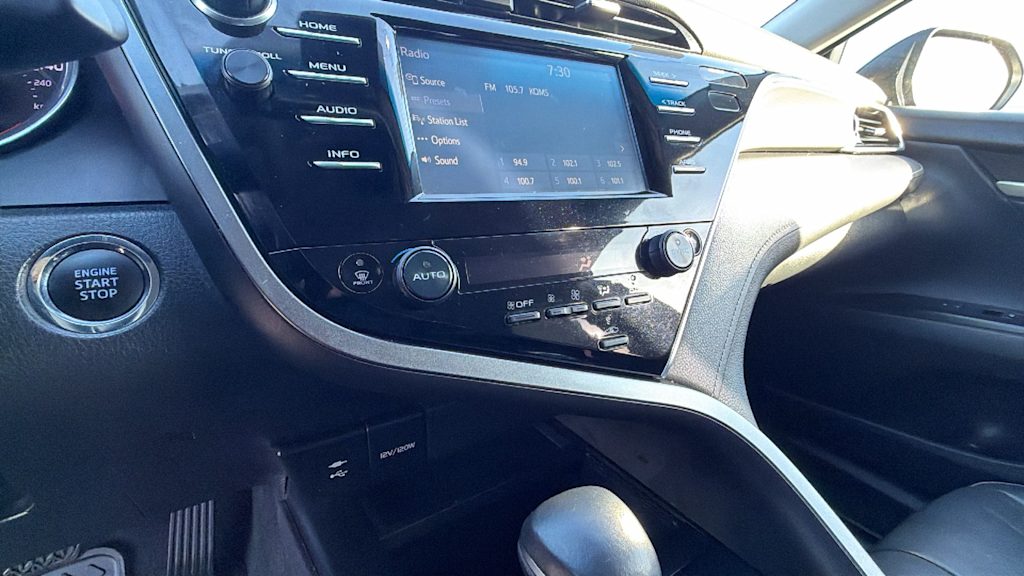 Thumbnail: 2018 Toyota Camry - 13