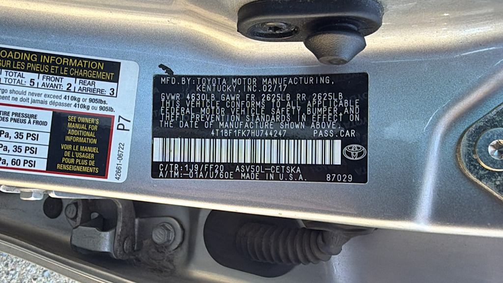 Thumbnail: 2017 Toyota Camry - 16