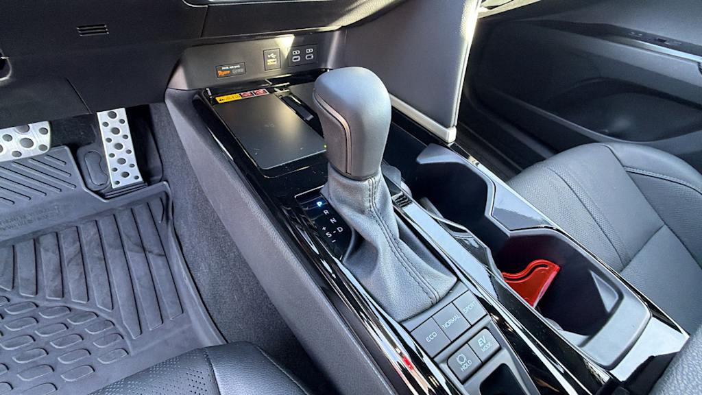 Thumbnail: 2025 Toyota Camry - 14