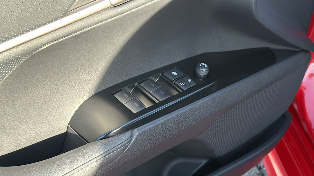 Thumbnail: 2025 Toyota Camry - 28