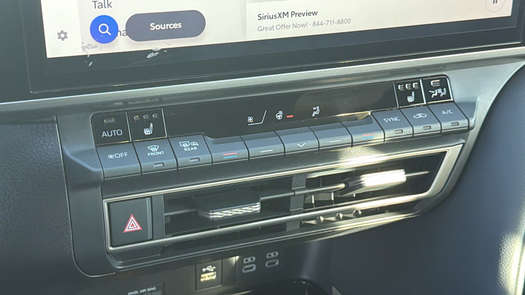 Thumbnail: 2025 Toyota Camry - 23