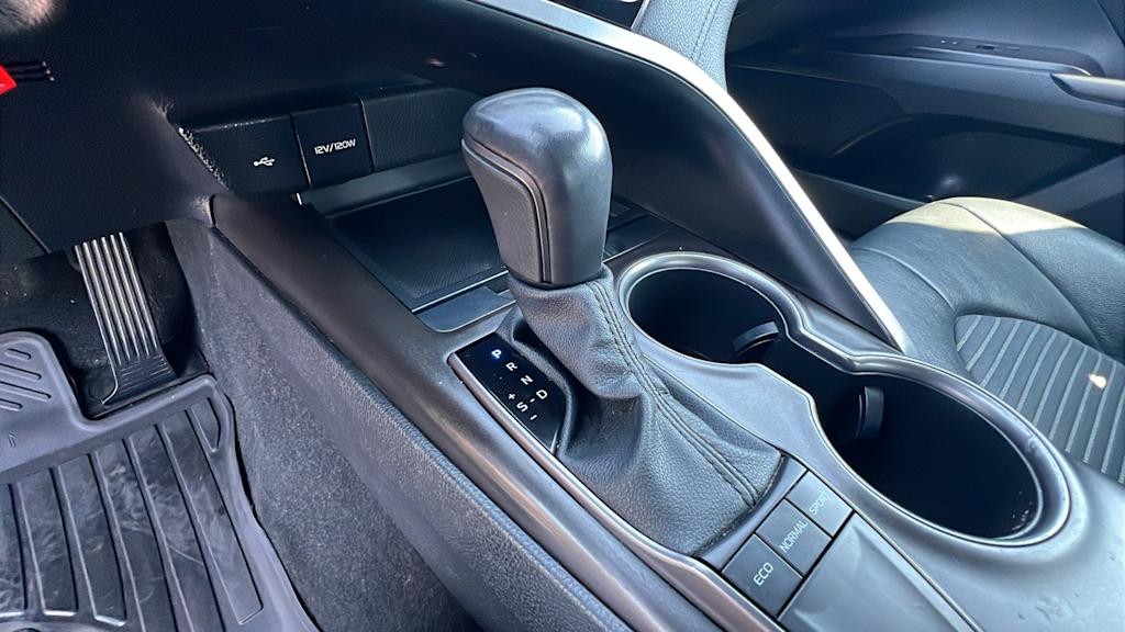2023 Toyota Camry SE 14