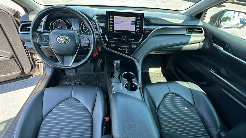 2023 Toyota Camry SE 12