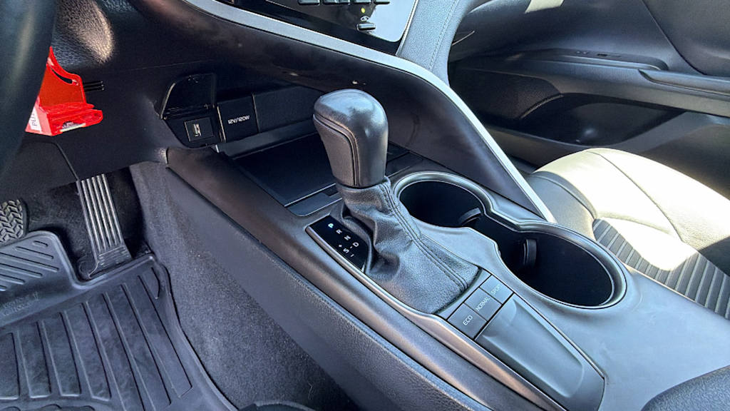 Thumbnail: 2023 Toyota Camry - 15