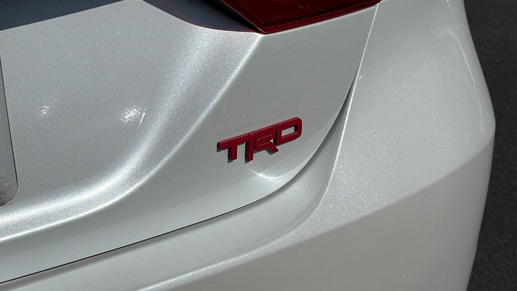 Thumbnail: 2020 Toyota Camry - 17